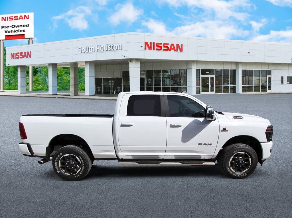 Used 2025 RAM 2500 Laramie AWD/4WD image 5