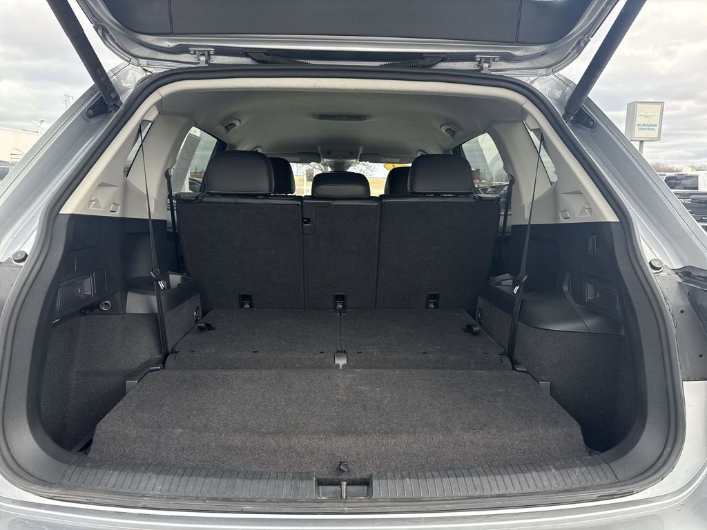 Used 2024 Volkswagen Tiguan SE image 24