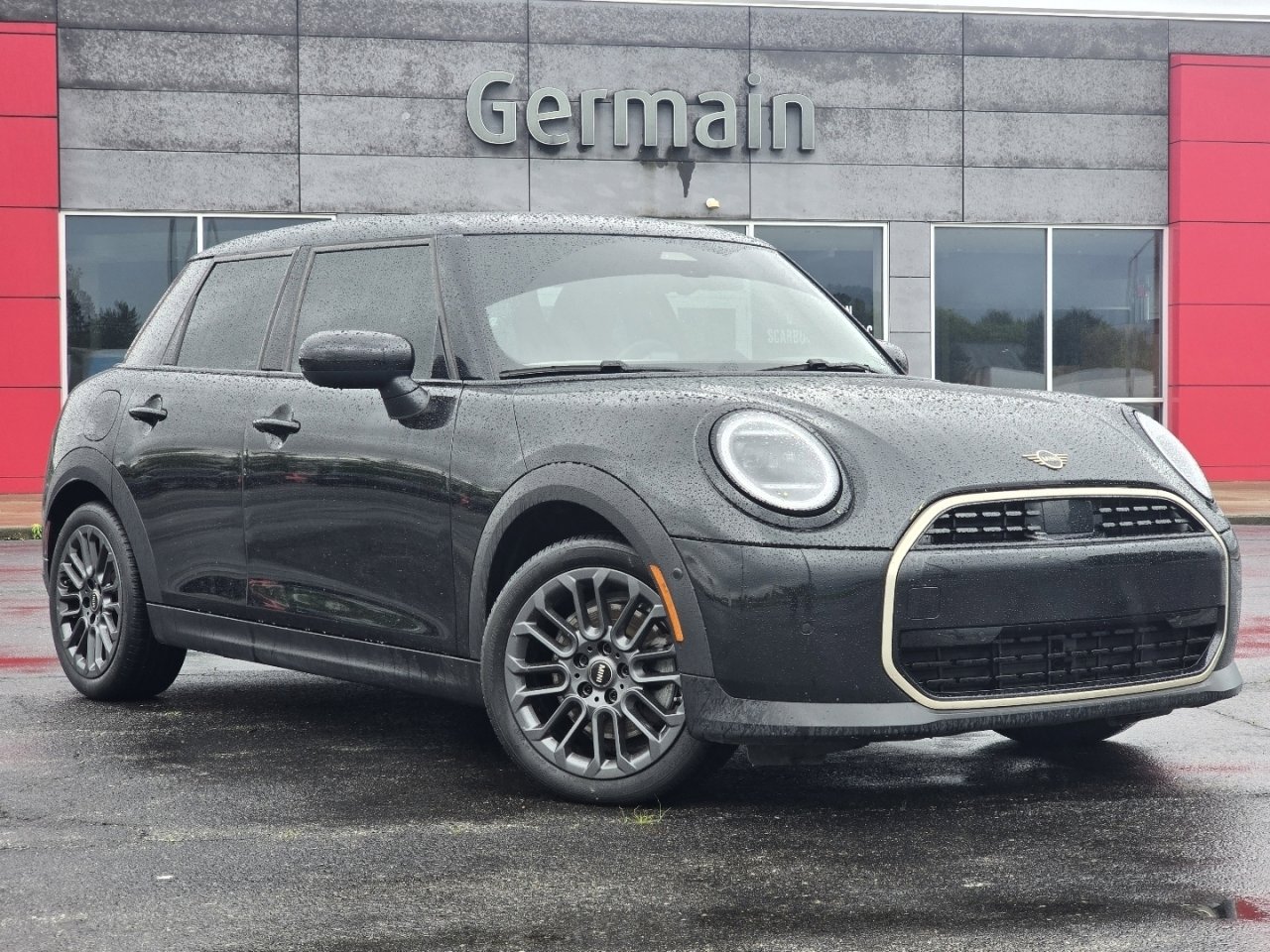 Used 2026 MINI Cooper 4-Door Hardtop FWD image 2