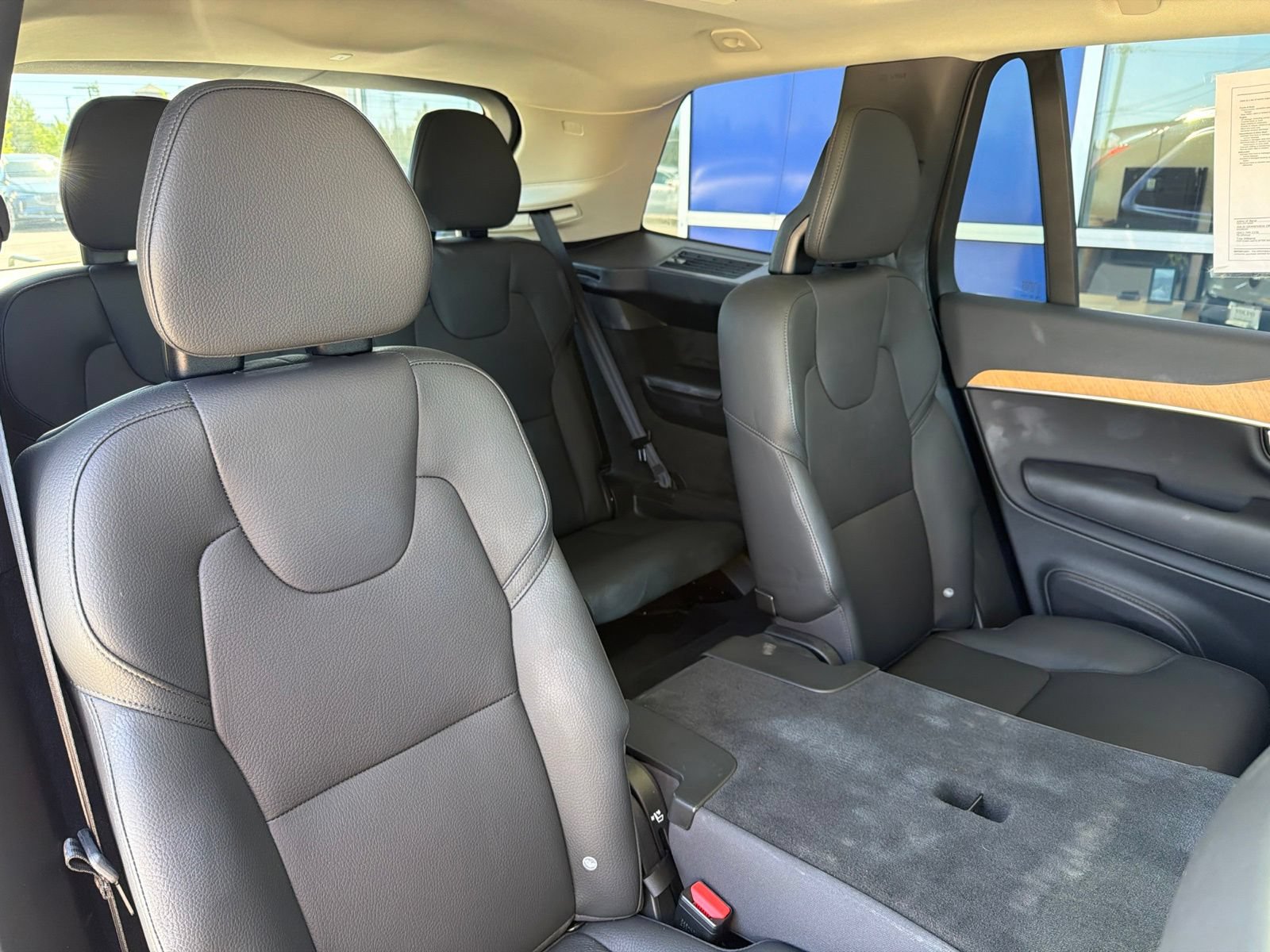 Used 2025 Volvo XC90 B6 Plus AWD/4WD image 24