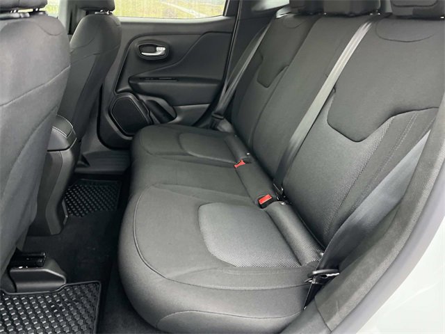 Used 2023 Jeep Renegade Latitude image 23