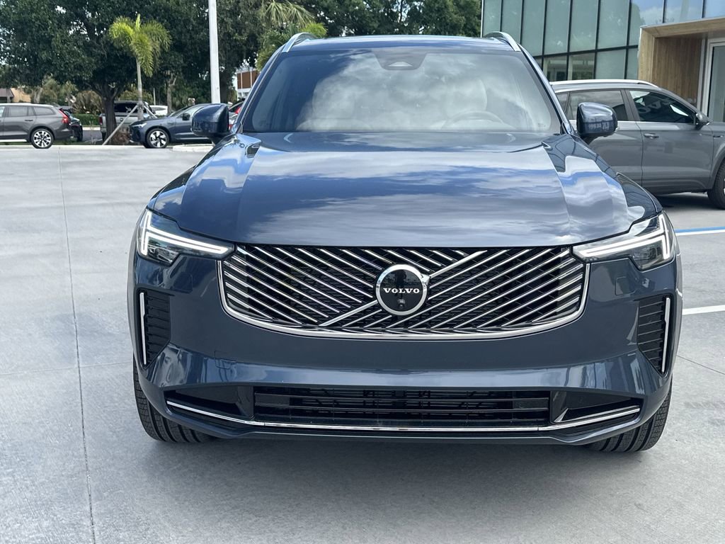 New 2026 Volvo XC90 B6 Plus w/ Protection Package Premier image 3