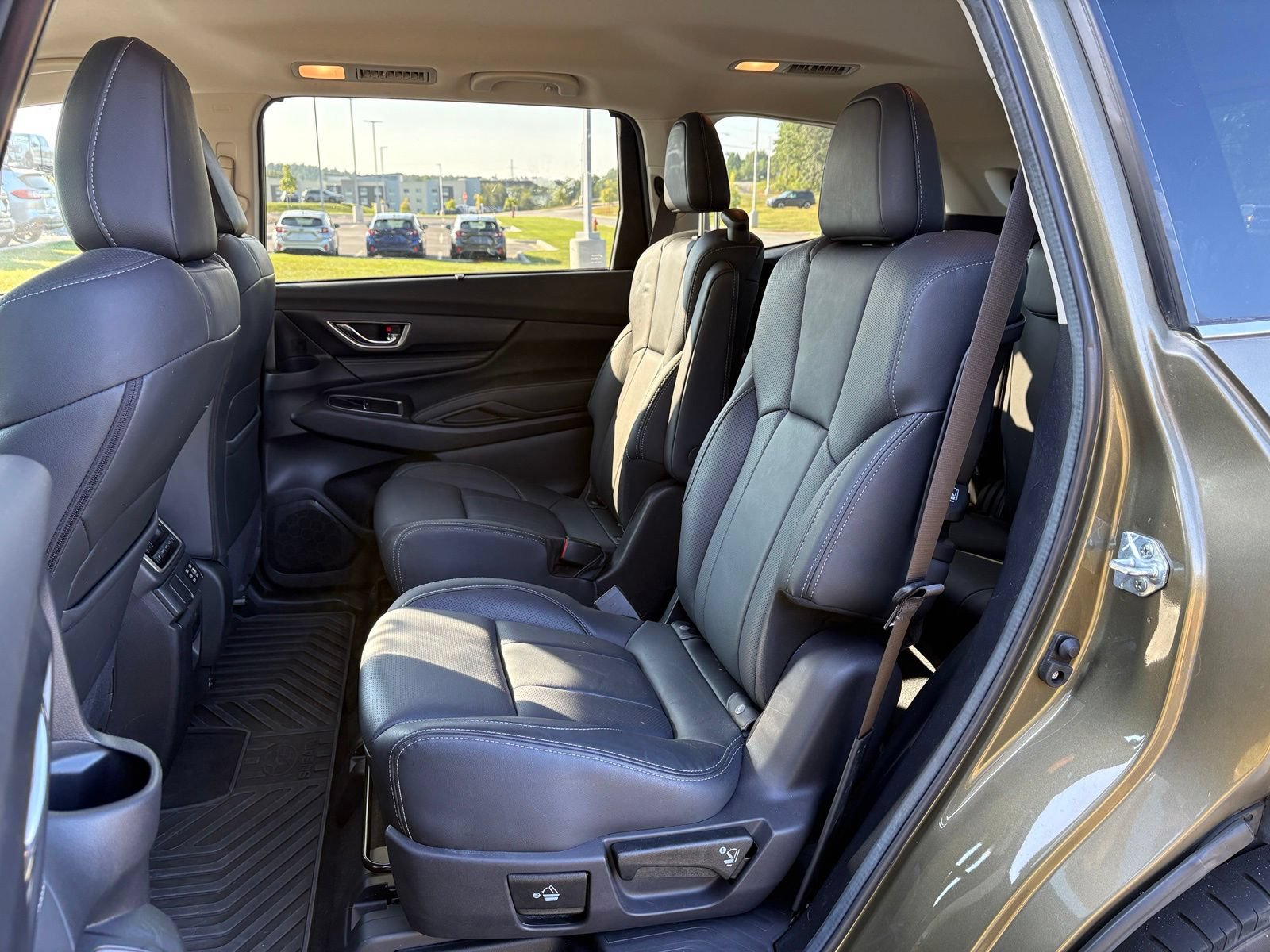 Used 2023 Subaru Ascent Limited AWD/4WD image 31