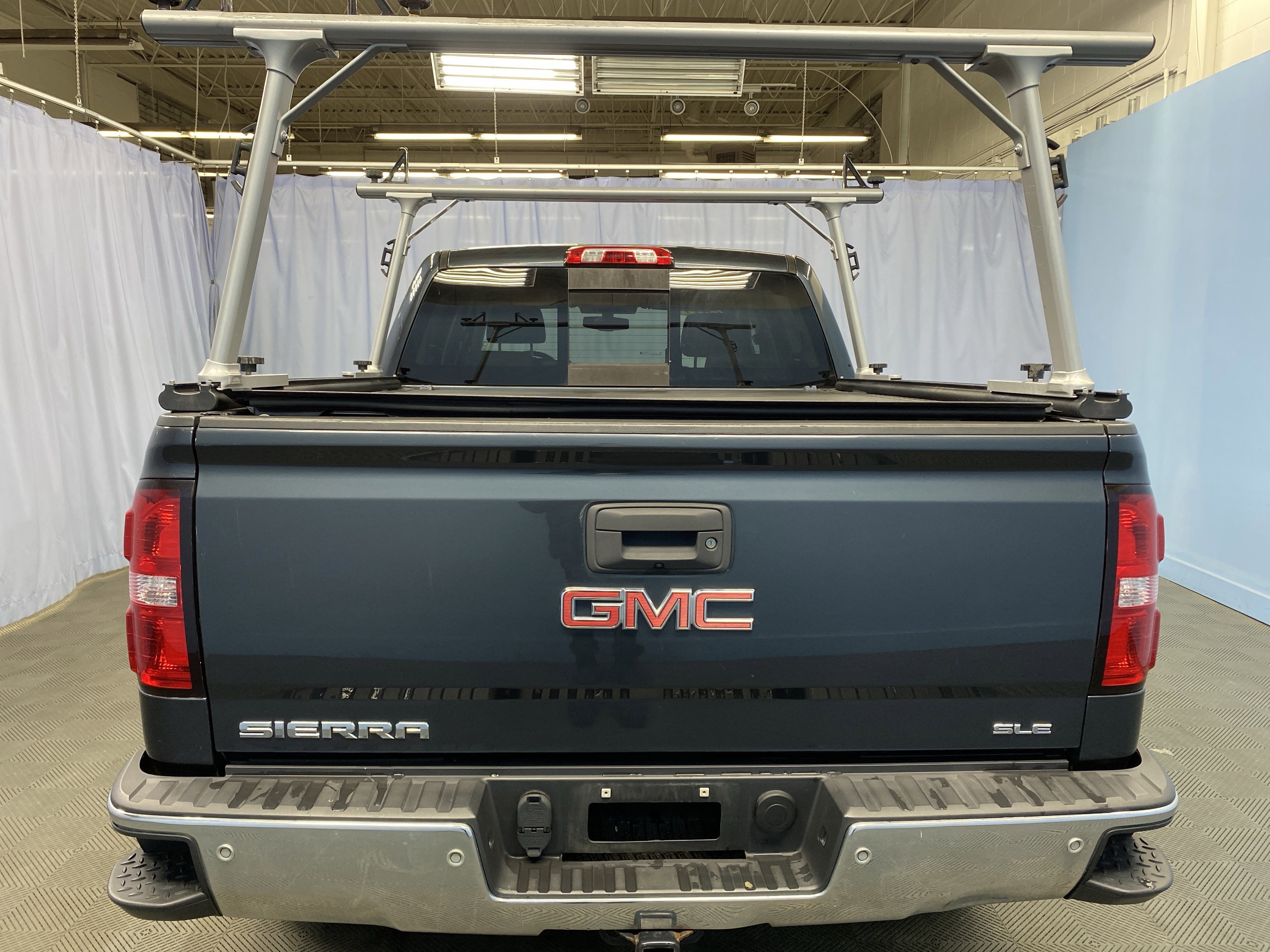 Used 2017 GMC Sierra 1500 SLE w/ SLE Value Package image 5