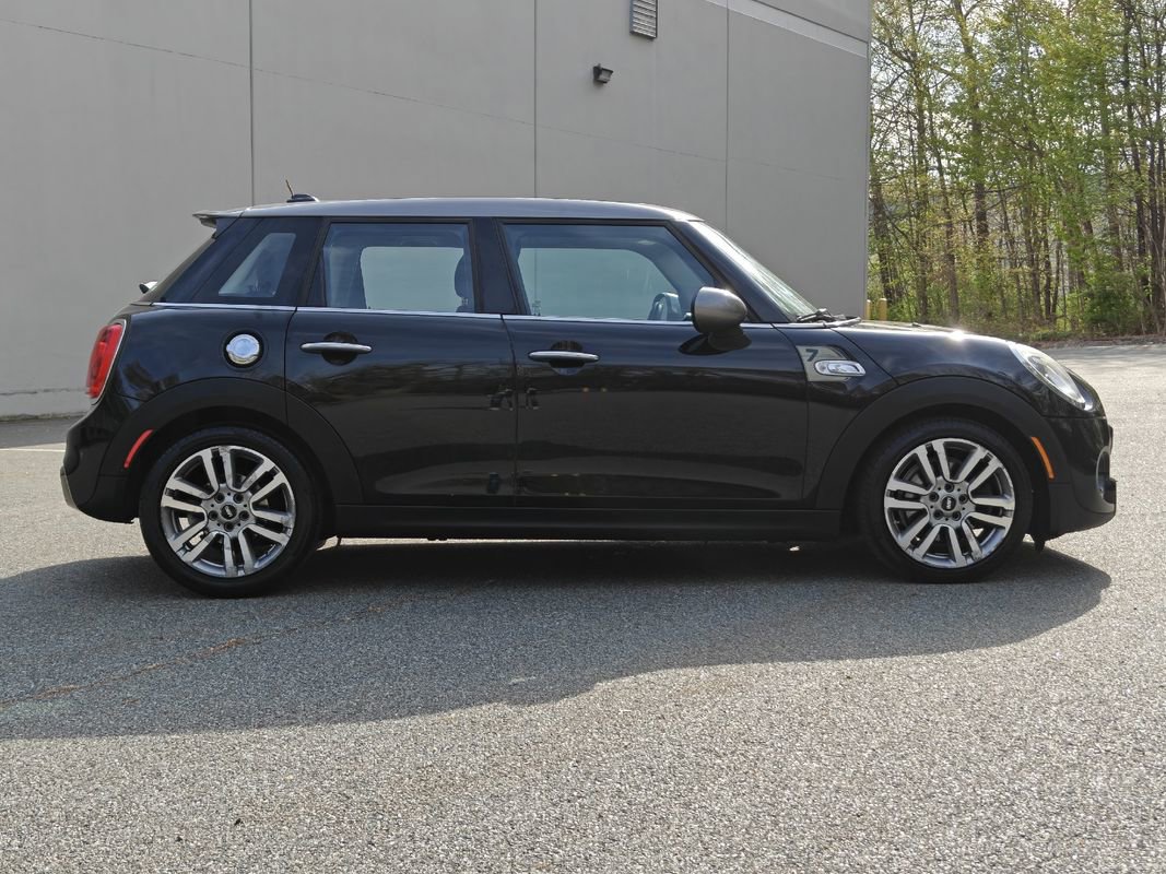 Used 2017 MINI Cooper S FWD image 3