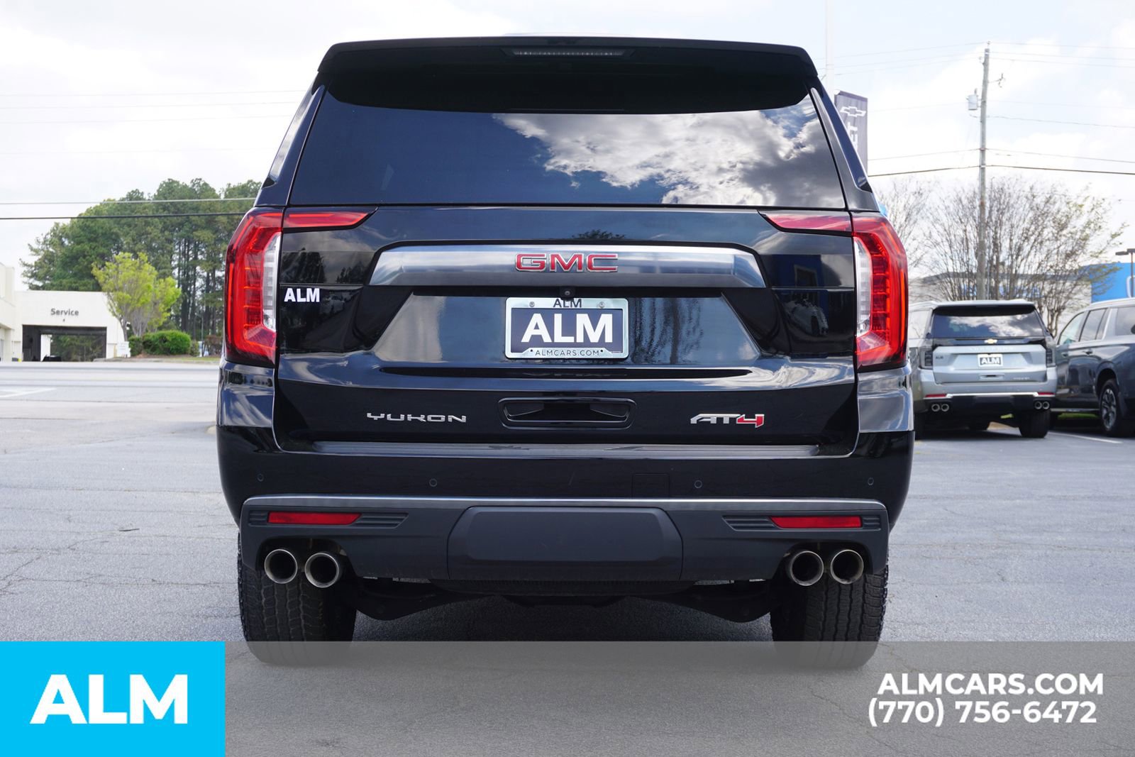 Used 2024 GMC Yukon XL AT4 w/ Technology Package image 13