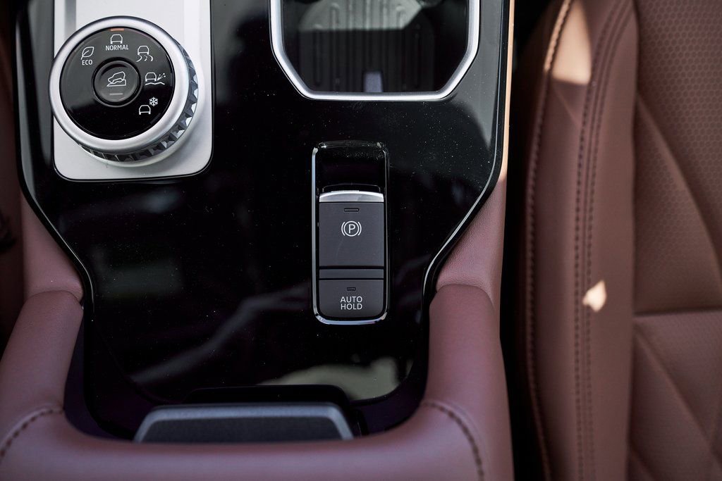 Used 2025 Mitsubishi Outlander SEL FWD image 43