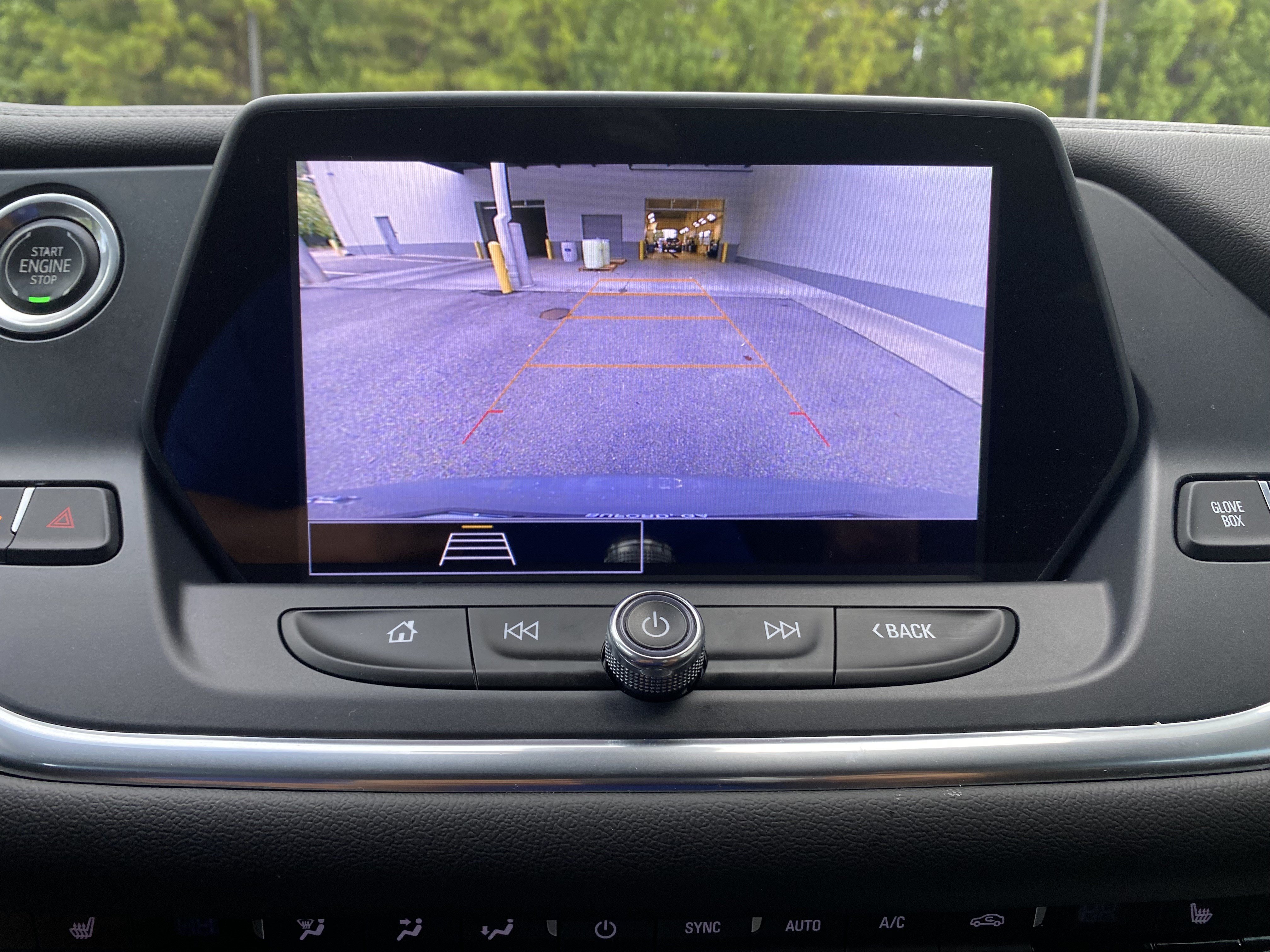 Used 2022 Chevrolet Blazer LT FWD image 27