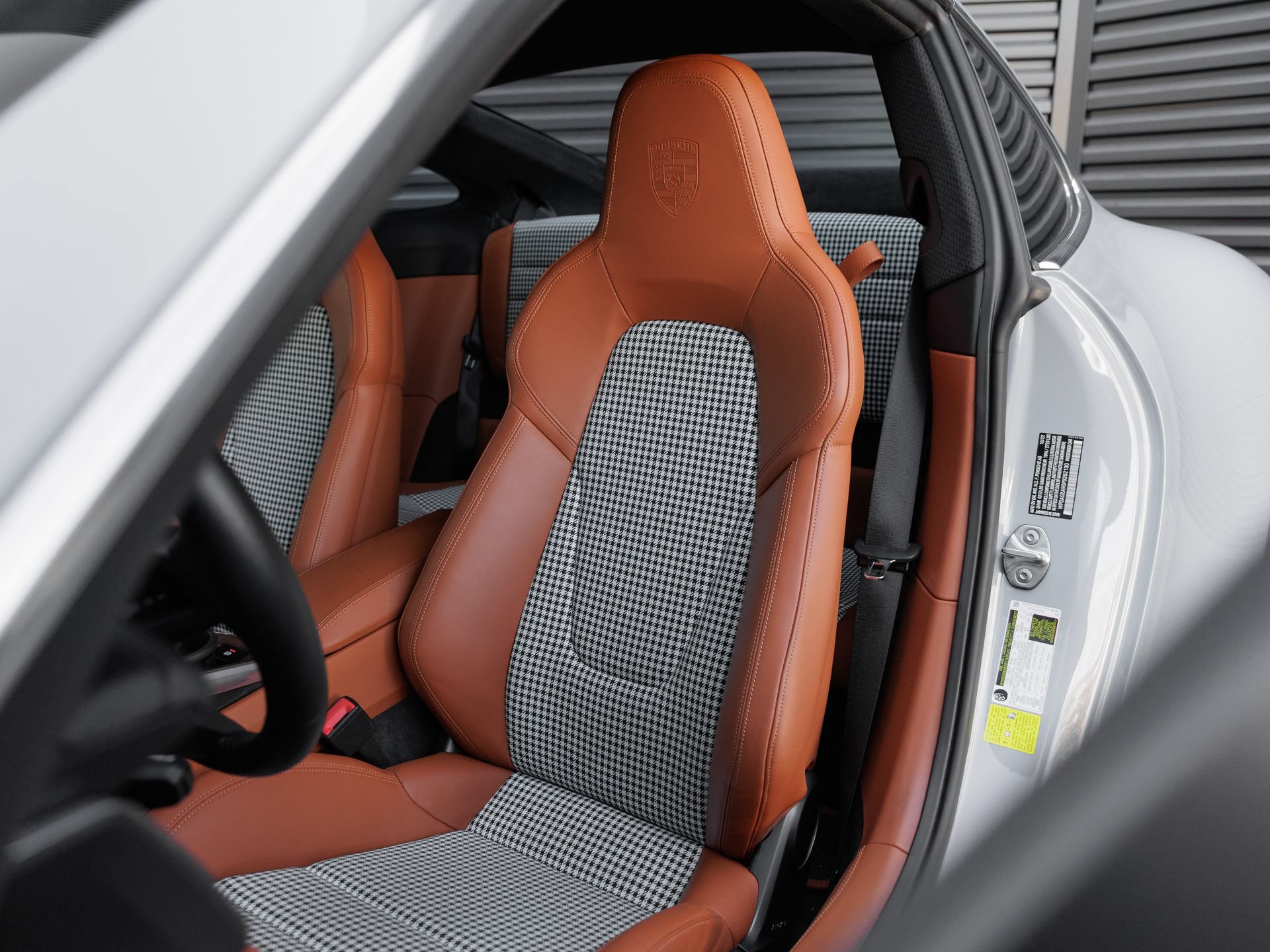 Certified 2023 Porsche 911 Sport Classic RWD image 5