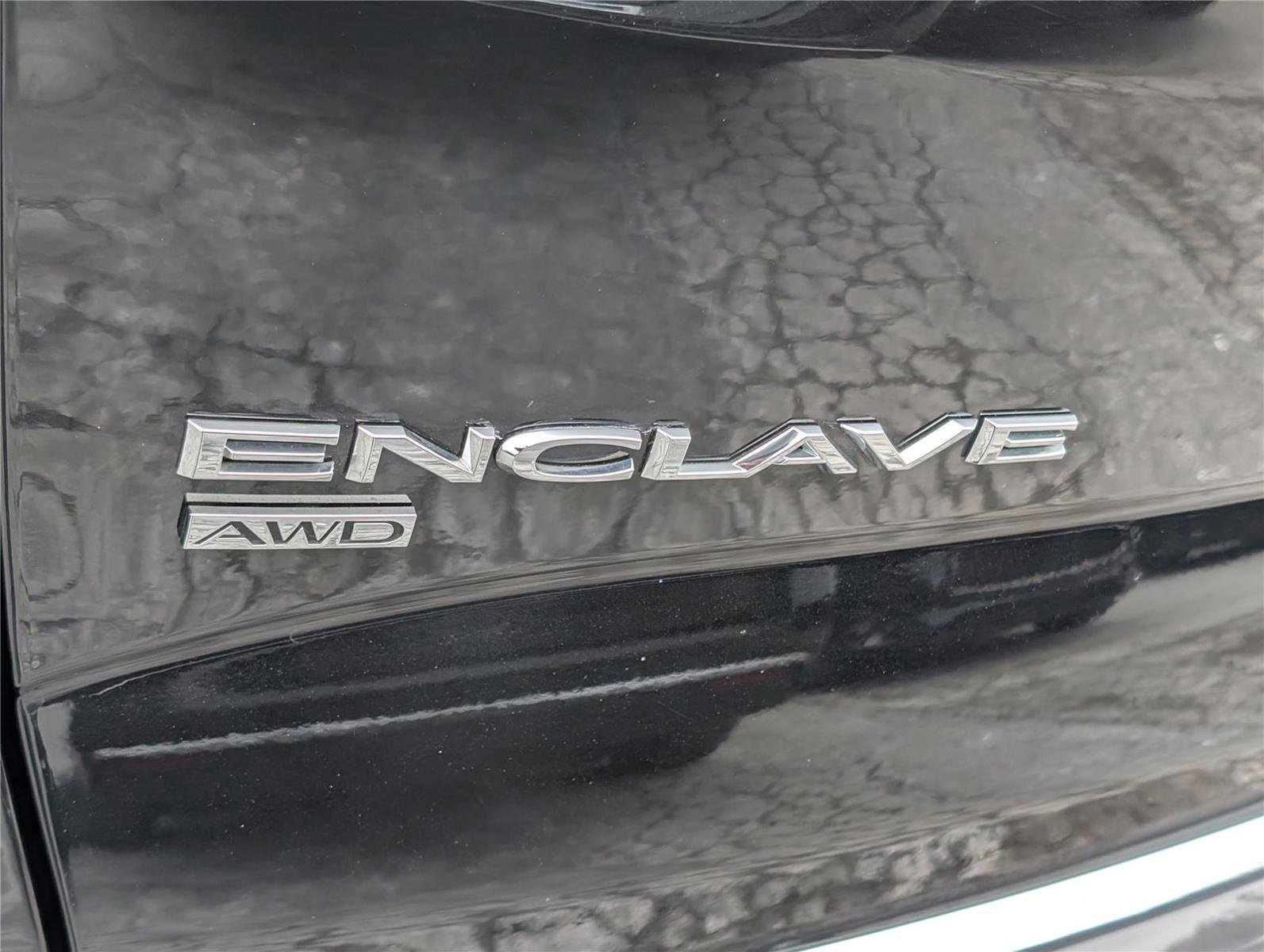 Used 2022 Buick Enclave Essence image 9