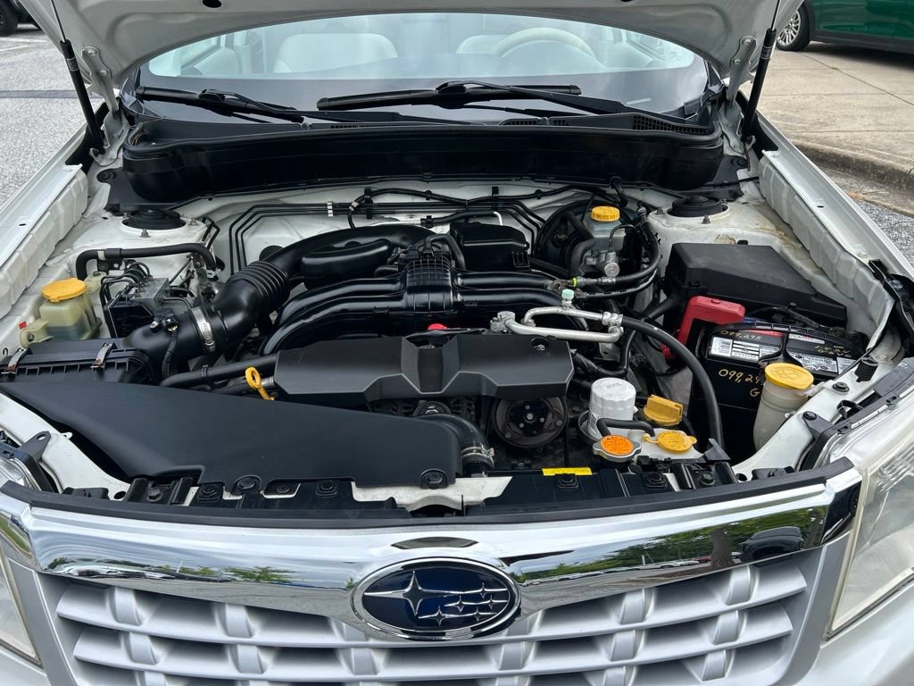 Used 2013 Subaru Forester 2.5X Premium AWD/4WD image 16