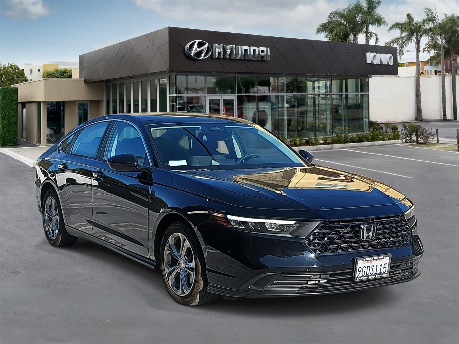 Used 2023 Honda Accord LX image 1