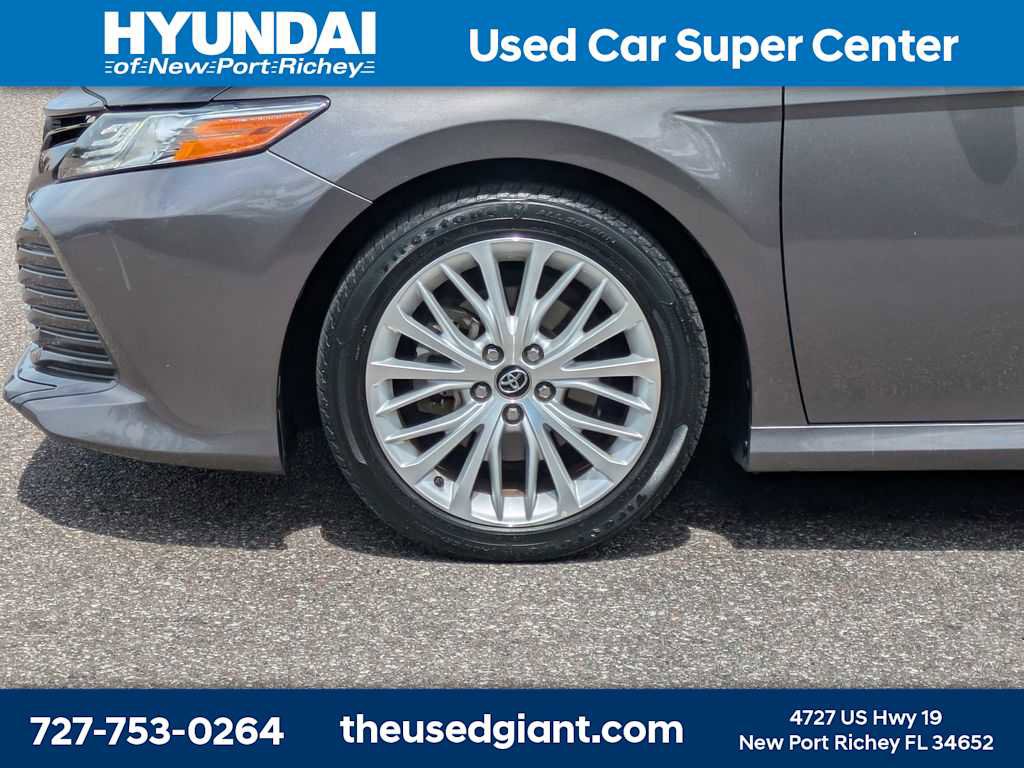 Used 2019 Toyota Camry XLE FWD image 10