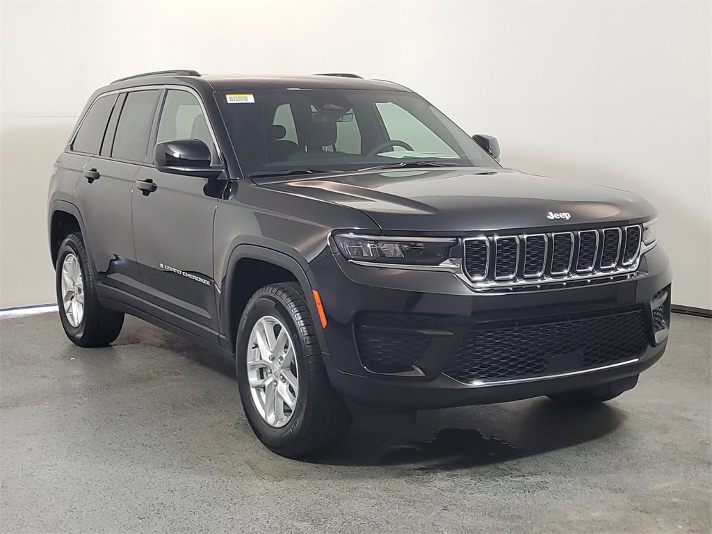 New 2025 Jeep Grand Cherokee Laredo X