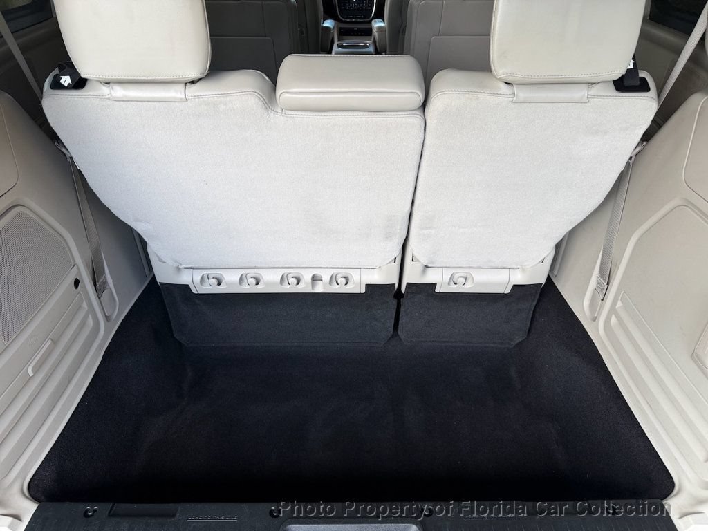 Used 2013 Chrysler Town & Country Limited w/ Luxury Group FWD image 86