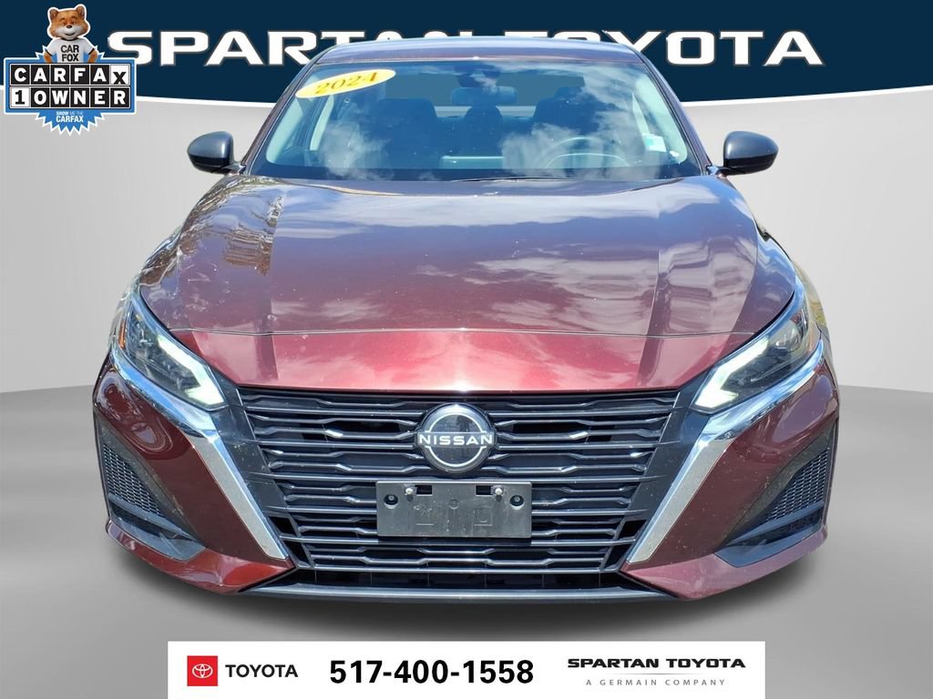 Used 2024 Nissan Altima 2.5 SV FWD image 3