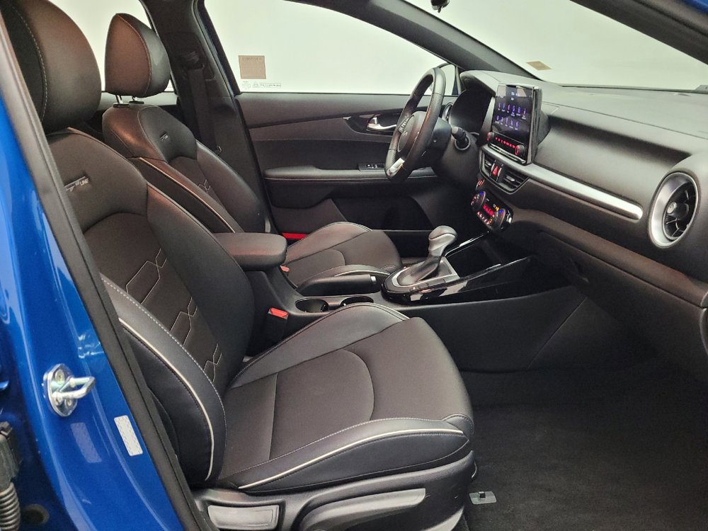 Used 2023 Kia Forte GT-Line image 21