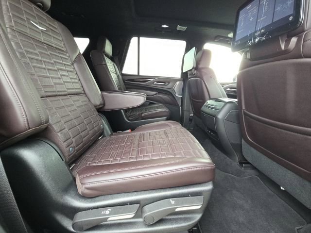 Used 2021 Cadillac Escalade Sport Platinum image 14