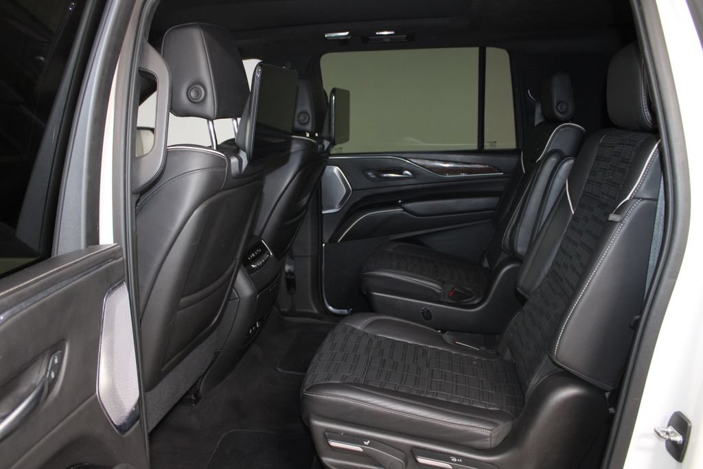 Used 2021 Cadillac Escalade ESV Sport Platinum AWD/4WD image 26