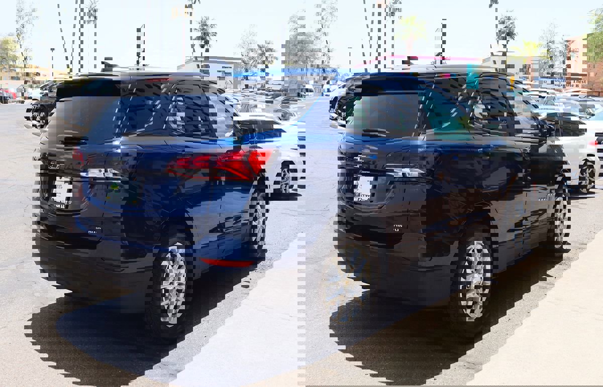 Used 2022 Chevrolet Equinox LS w/ LS Convenience Package image 13