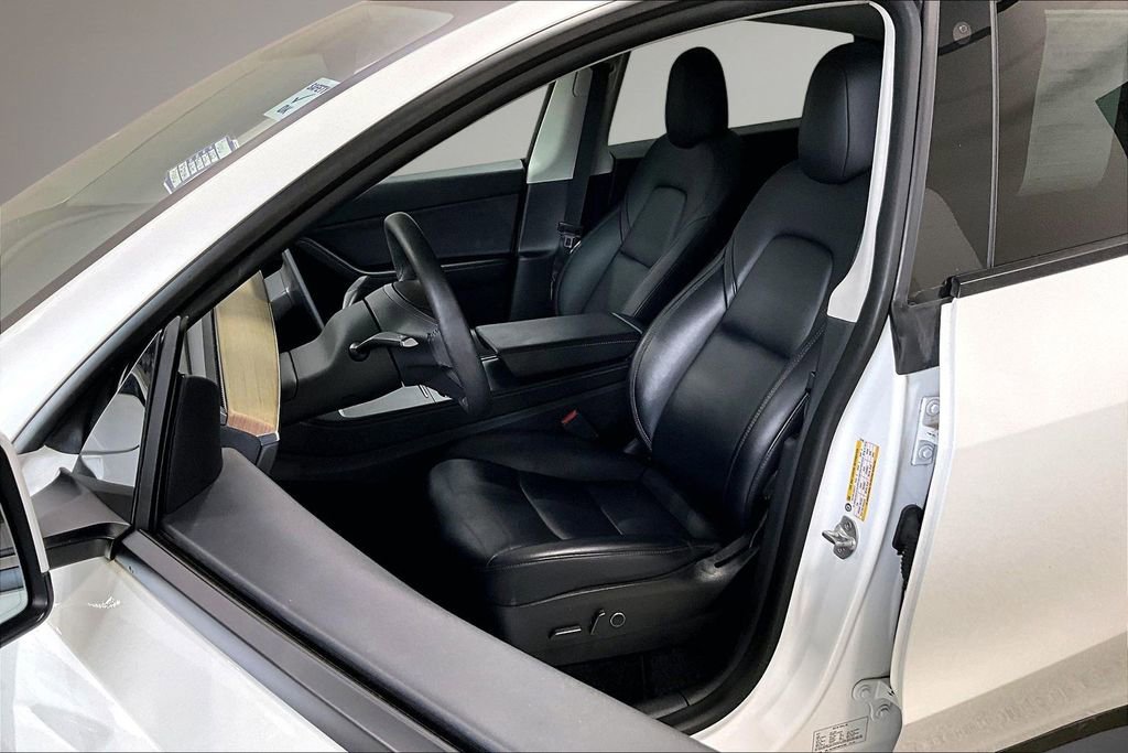 Used 2022 Tesla Model Y Performance AWD/4WD image 21