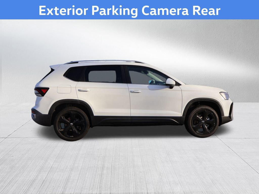 New 2026 Volkswagen Taos SEL image 9