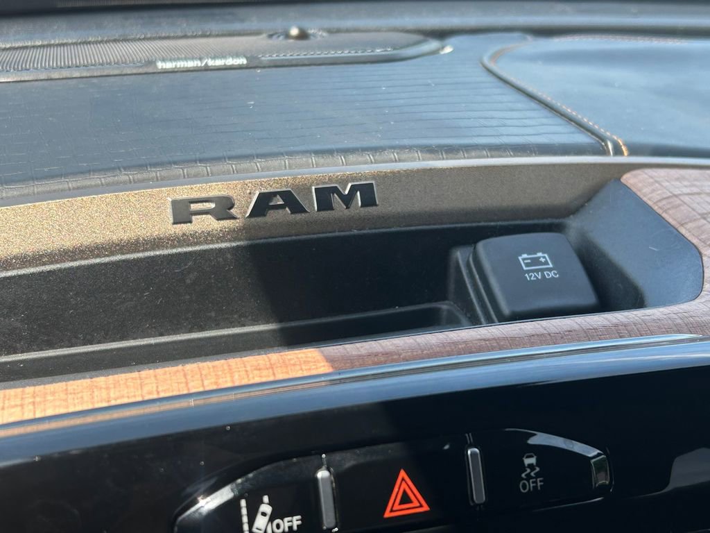 Used 2020 RAM 3500 Limited AWD/4WD image 37