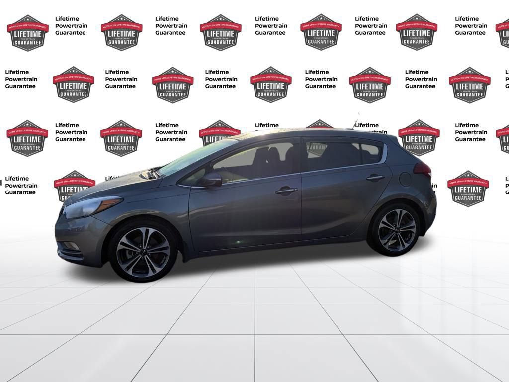 Used 2016 Kia Forte EX image 2
