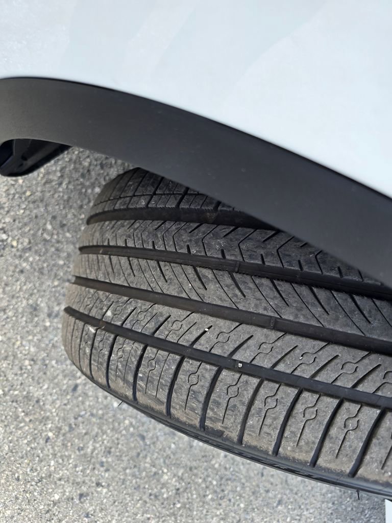 Used 2023 Tesla Model Y Performance image 28