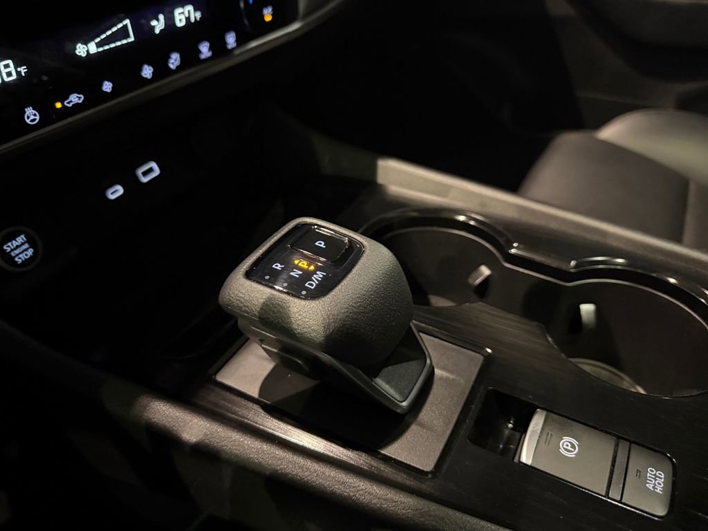 Used 2023 Nissan Rogue SV w/ SV Premium B Package image 33