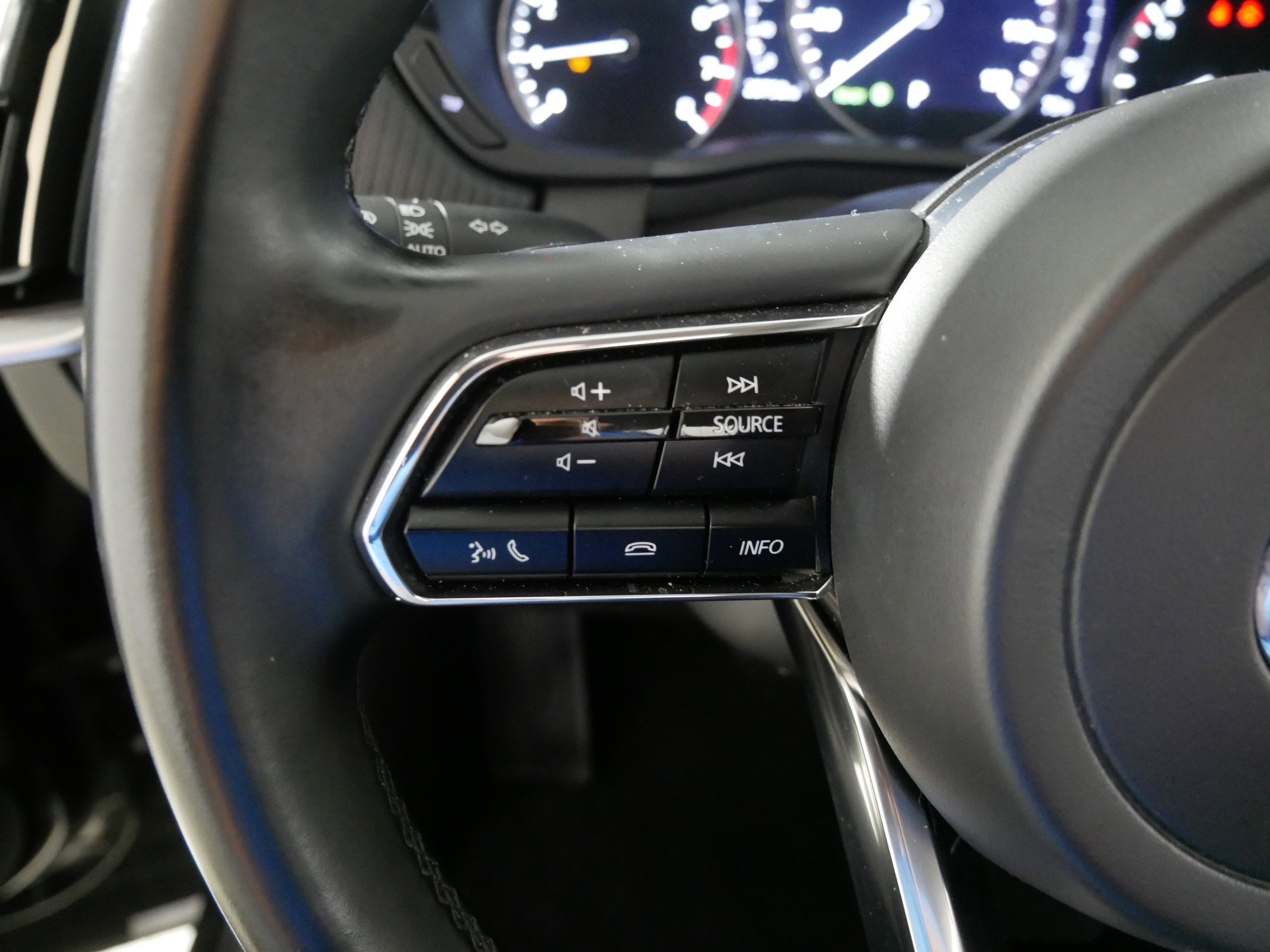 Certified 2025 MAZDA CX-90 3.3 Turbo w/ Select Package image 27