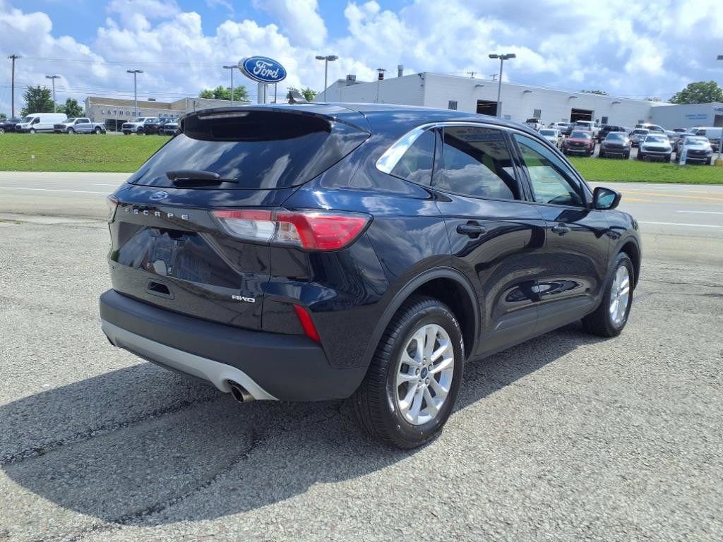 Used 2021 Ford Escape SE image 7