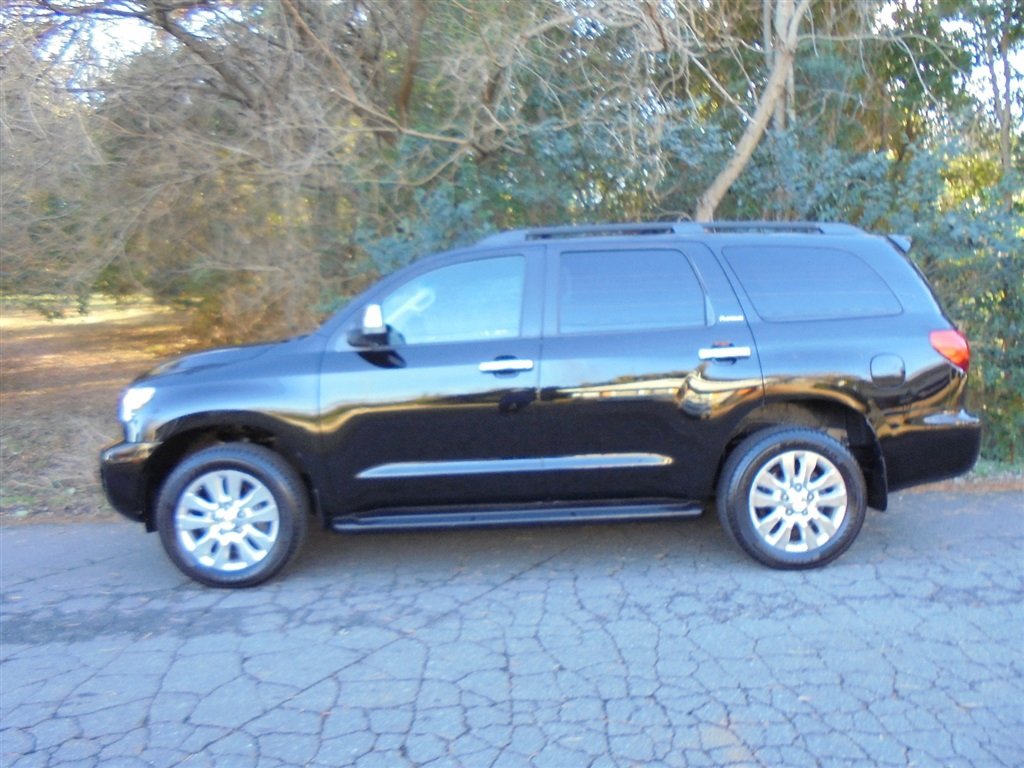 Used 2012 Toyota Sequoia Platinum image 2