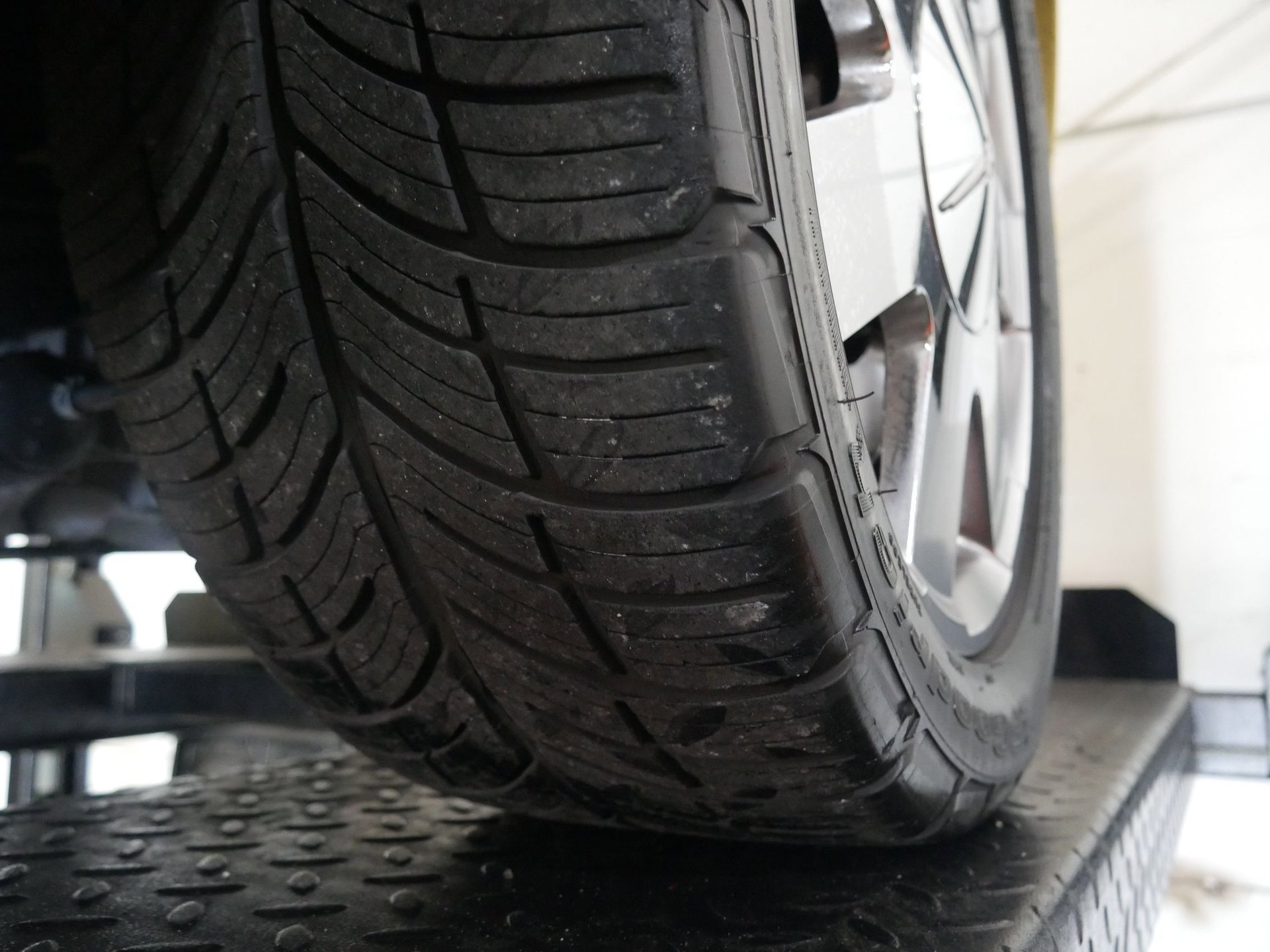Used 2002 Ford Thunderbird RWD image 98
