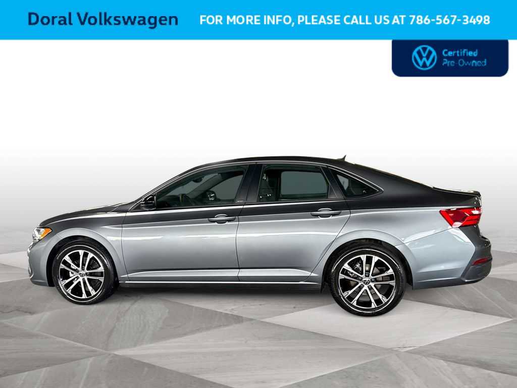Certified 2023 Volkswagen Jetta Sport image 5