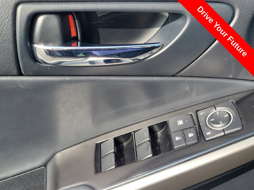 Used 2014 Lexus IS 250 w/ Navigation Package RWD image 17