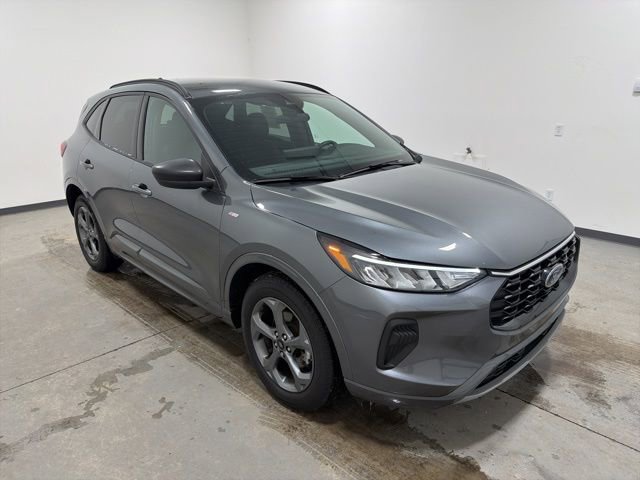 Used 2023 Ford Escape ST-Line w/ Tech Pack #1 image 3