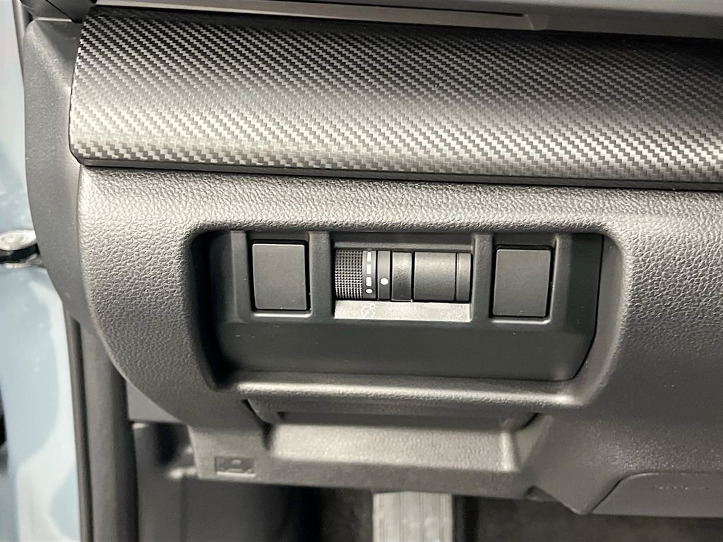 Used 2025 Subaru Crosstrek 2.0i Premium image 10