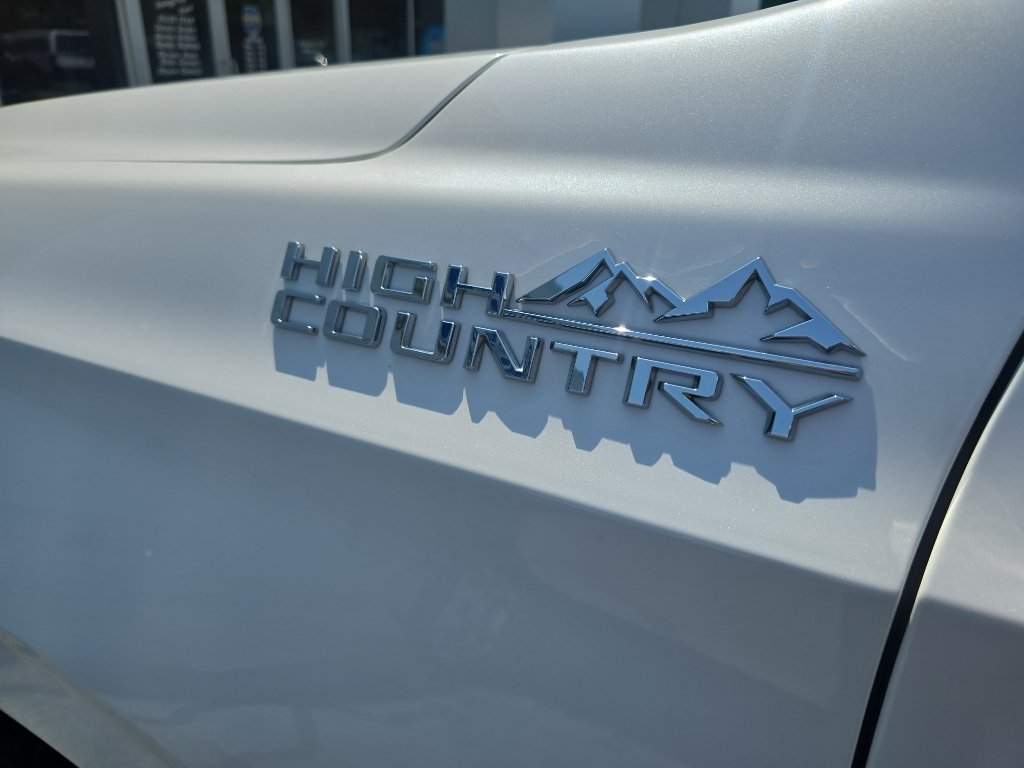 Used 2023 Chevrolet Tahoe High Country w/ Premium Package AWD/4WD image 33