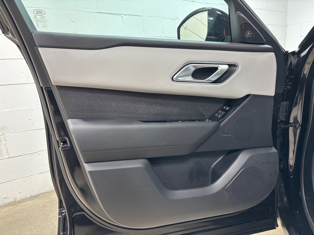 New 2026 Land Rover Range Rover Velar S image 24