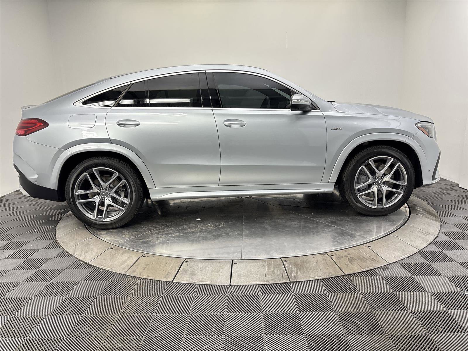 Used 2025 Mercedes-Benz GLE 53 AMG 4MATIC Coupe image 17