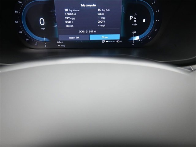 Used 2024 Volvo XC60 B5 Core image 10