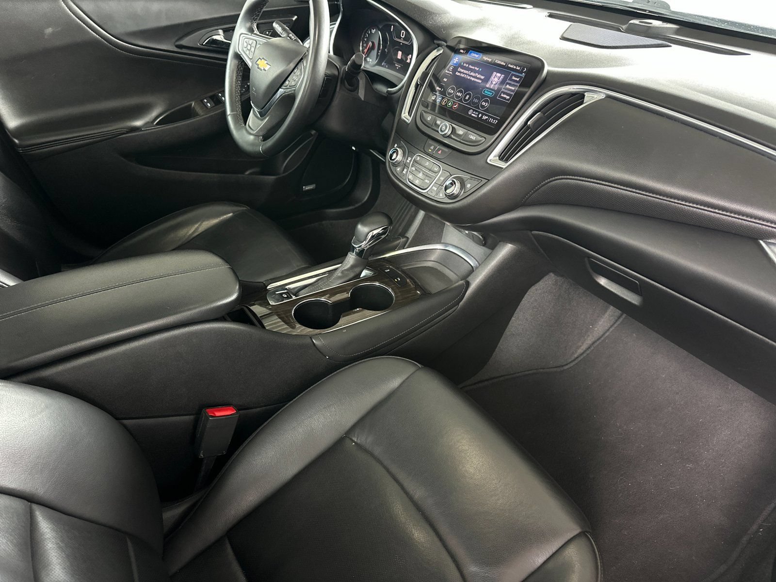 Used 2024 Chevrolet Malibu LT FWD image 14