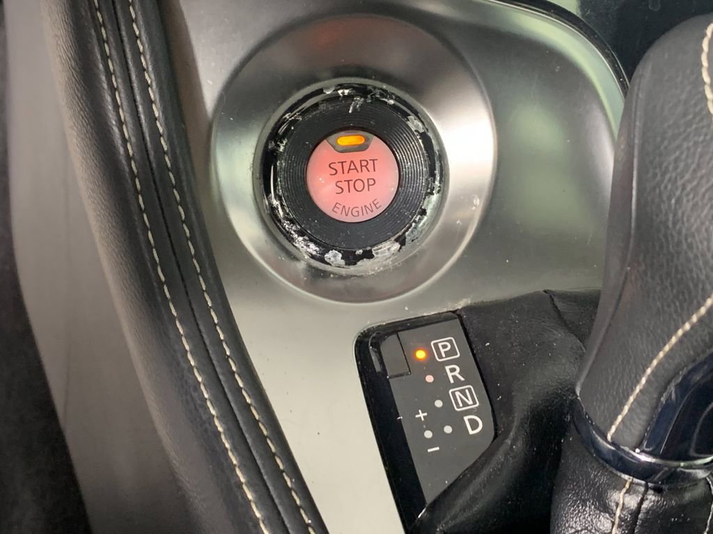 Used 2017 Nissan Maxima Platinum image 17