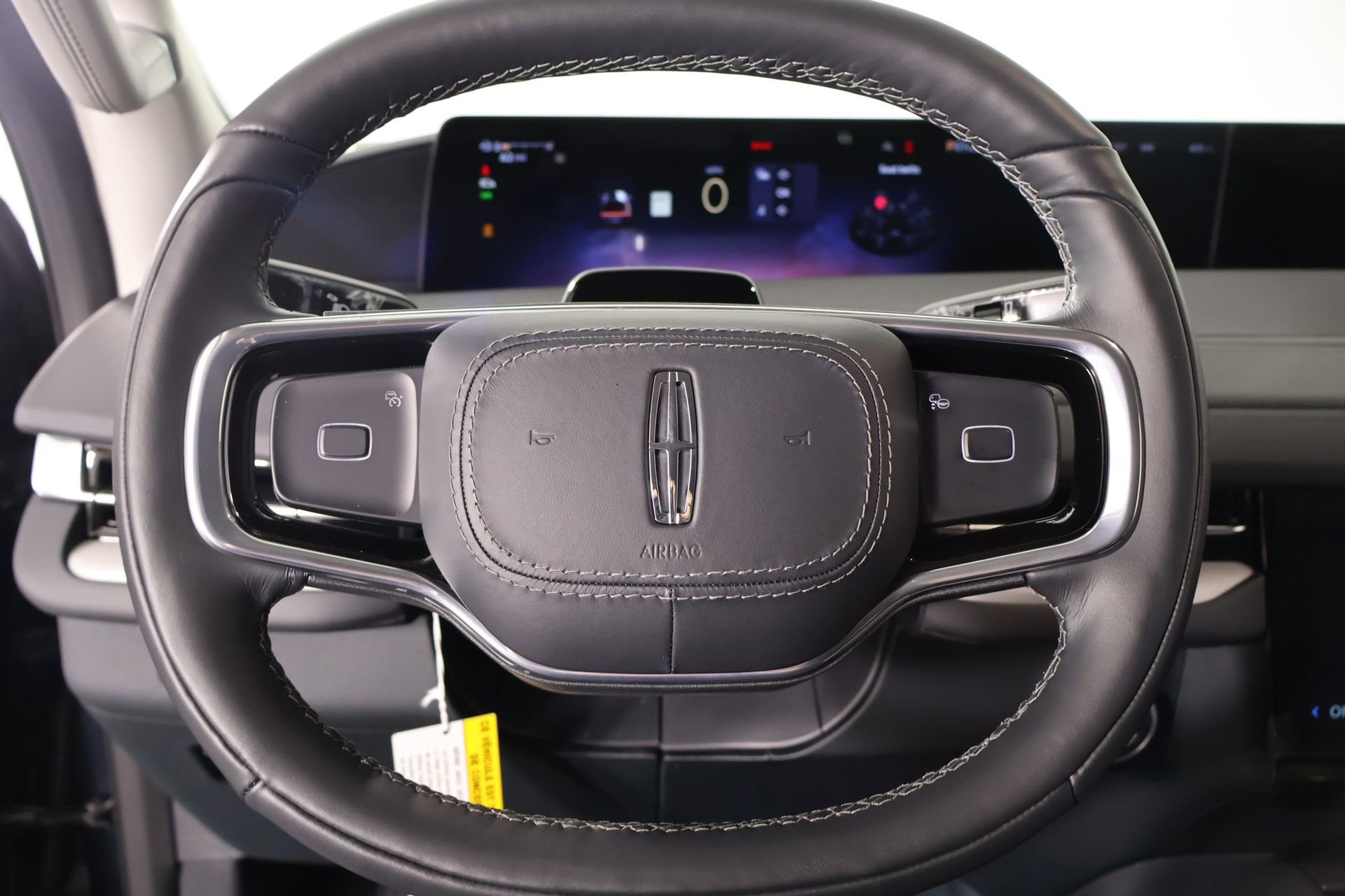 New 2026 Lincoln Navigator Premiere image 3