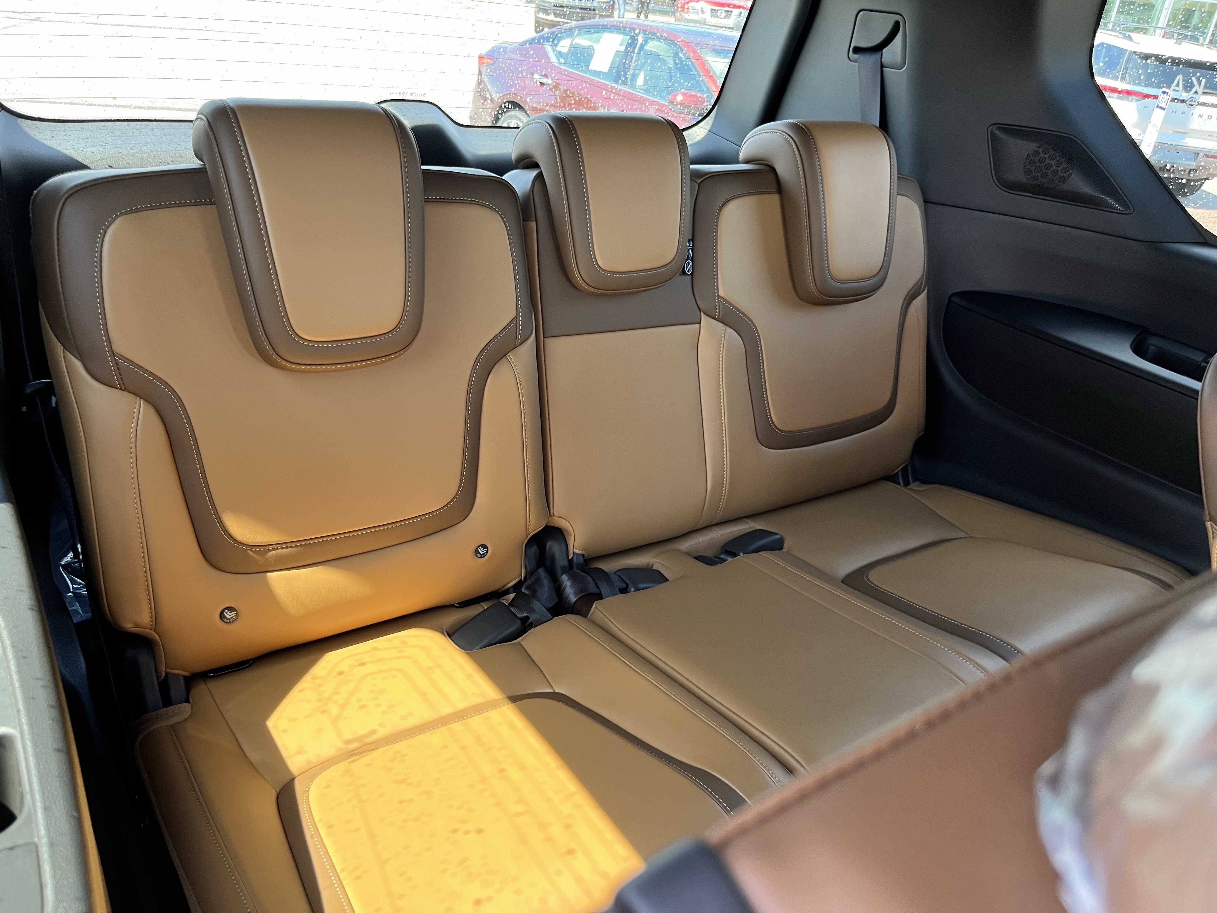 New 2026 Nissan Armada SL w/ Captain's Chari Seat Package AWD/4WD image 5