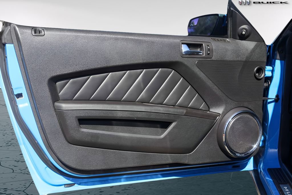 Used 2012 Ford Mustang GT Premium w/ Security Pkg image 25