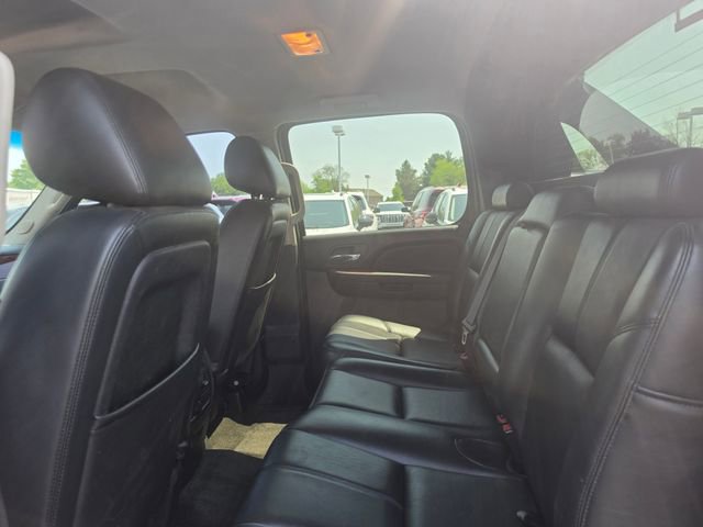 Used 2012 Chevrolet Avalanche LT w/ All-Star Edition AWD/4WD image 13