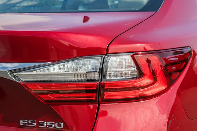 Used 2017 Lexus ES 350 FWD image 7