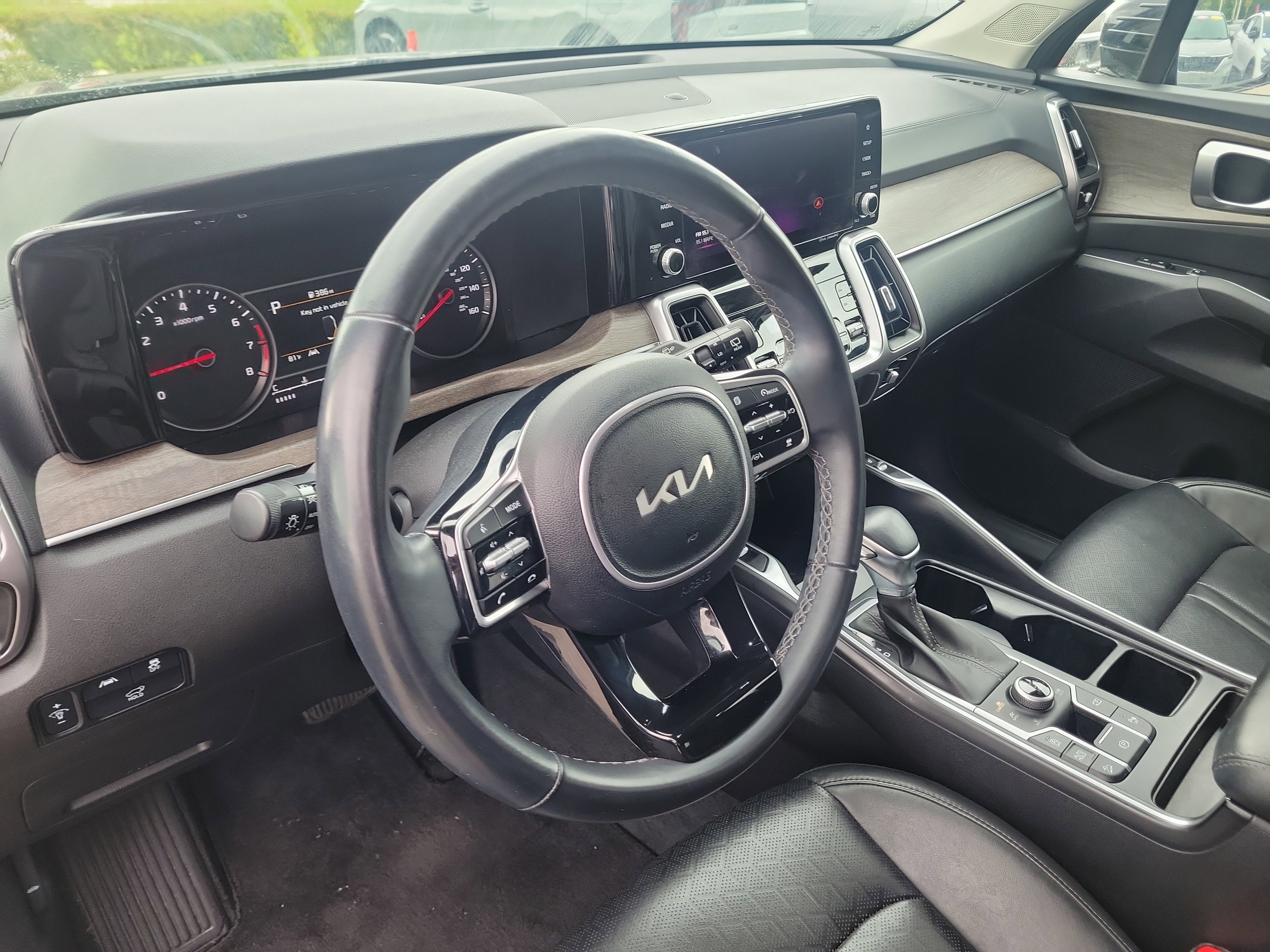 Certified 2023 Kia Sorento X-Line EX AWD/4WD image 24